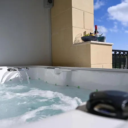 Fl 3 Ta'lonza Luxury With Hot Tub By Homely Apartment *
