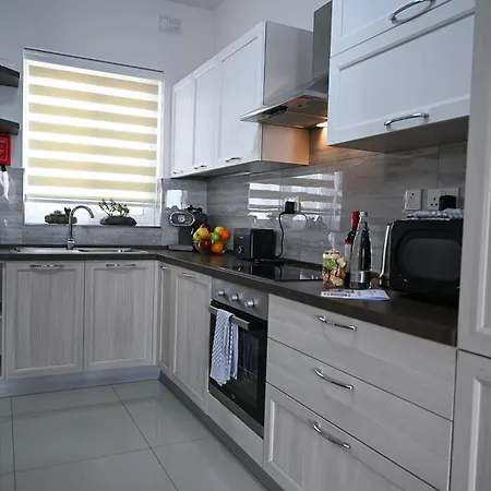 Lejlighed Fl 3 Ta'lonza Luxury With Hot Tub By Homely *