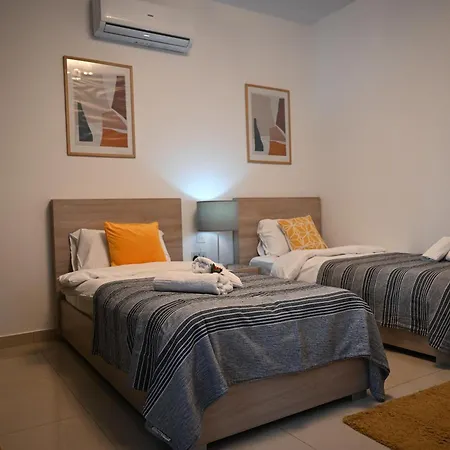 Fl 3 Ta'lonza Luxury With Hot Tub By Homely