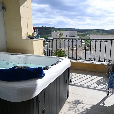 Fl 3 Ta'lonza Luxury With Hot Tub By Homely Mellieha