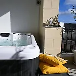 Fl 3 Ta'lonza Luxury With Hot Tub By Homely メーリッハ
