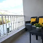 Fl 3 Ta'lonza Luxury With Hot Tub By Homely