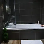 Fl 3 Ta'lonza Luxury With Hot Tub By Homely アパート