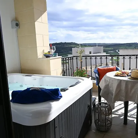 Fl 3 Ta'lonza Luxury With Hot Tub By Homely Apartamento *