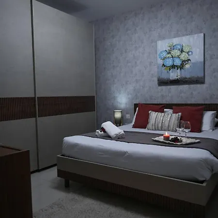 Fl 3 Ta'lonza Luxury With Hot Tub By Homely