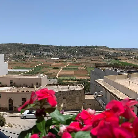 Apartamento Fl 3 Ta'lonza Luxury With Hot Tub By Homely *