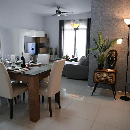 Fl 3 Ta'lonza Luxury With Hot Tub By Homely *