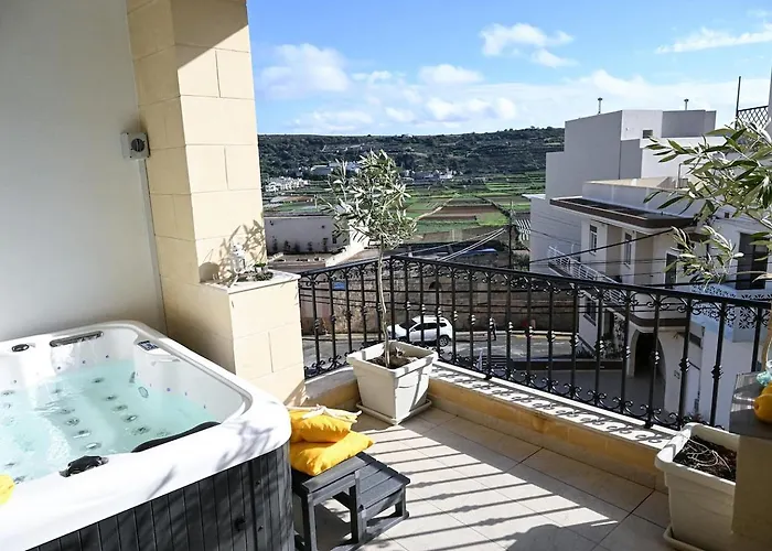 Fl 3 Ta'lonza Luxury With Hot Tub By Homely * Mellieħa