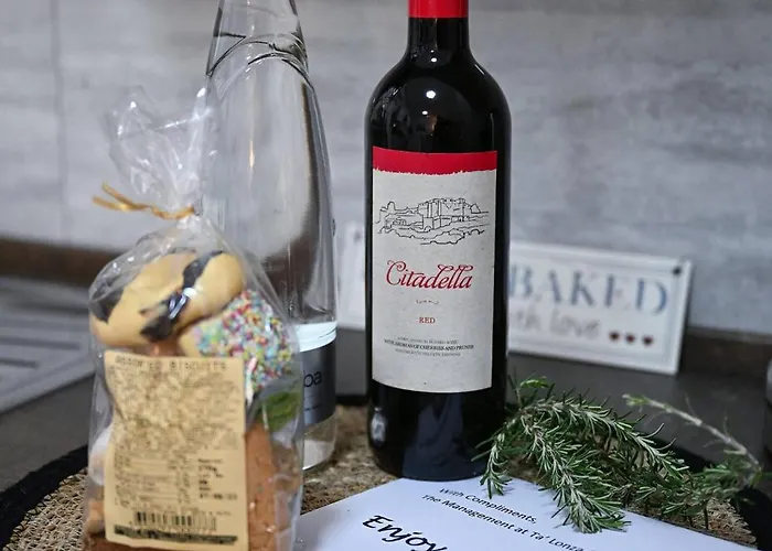 Fl 3 Ta'lonza Luxury With Hot Tub By Homely *