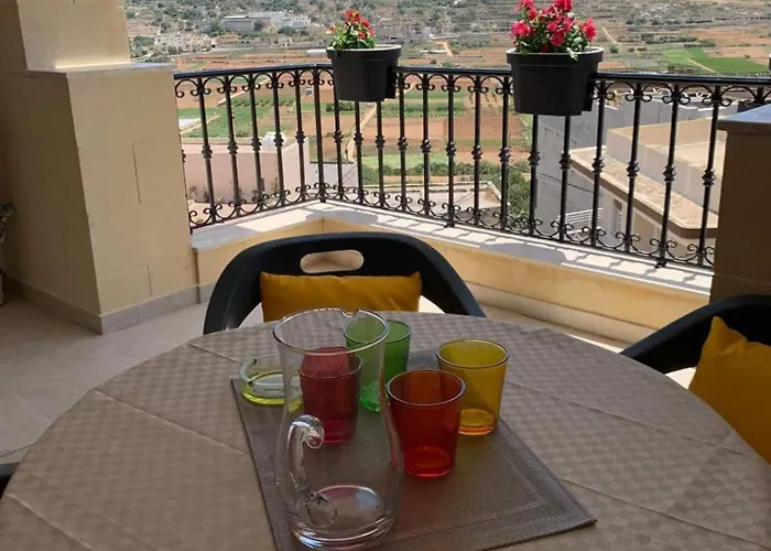 Fl 3 Ta'lonza Luxury With Hot Tub By Homely Appartement