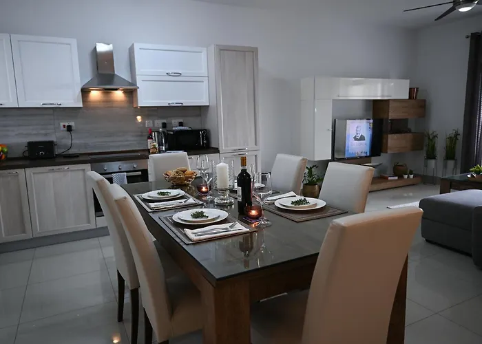 Fl 3 Ta'lonza Luxury With Hot Tub By Homely Mellieħa